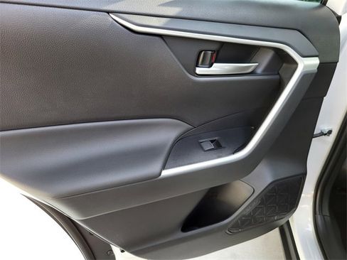 Used 2025 Toyota RAV4 XLE image 35