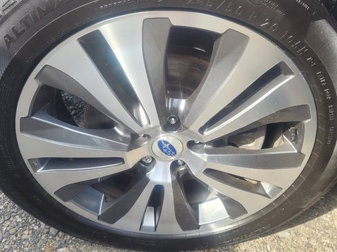 Used 2019 Subaru Ascent Limited w/ Popular Package #3 image 43