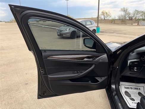 Used 2018 BMW 530i RWD image 24