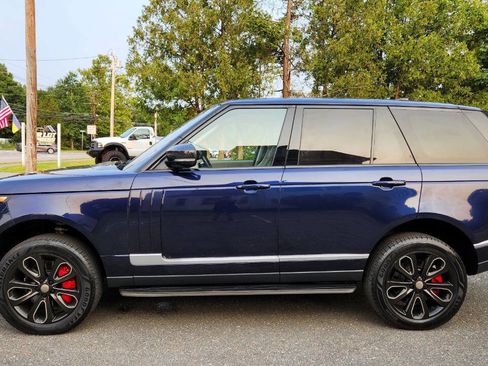 Used 2017 Land Rover Range Rover HSE image 9