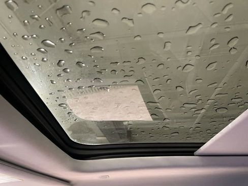 Used 2024 Toyota Tundra Limited image 22