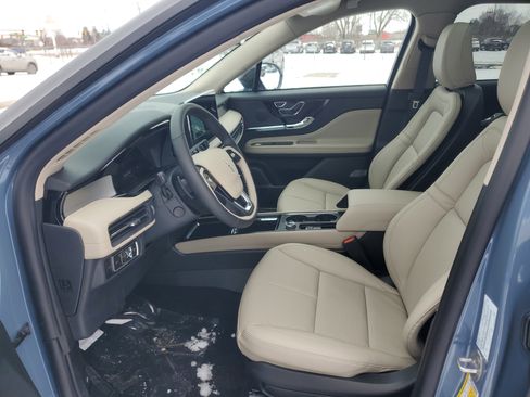 New 2026 Lincoln Corsair Premiere image 12