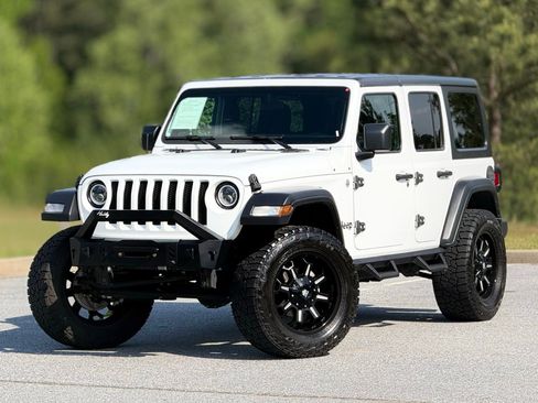 Used 2018 Jeep Wrangler Unlimited Sport S AWD/4WD image 8