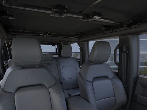 New 2026 Ford Bronco Badlands AWD/4WD image 13