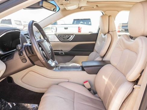 Used 2020 Lincoln Continental Reserve w/ Luxury Package AWD/4WD image 18