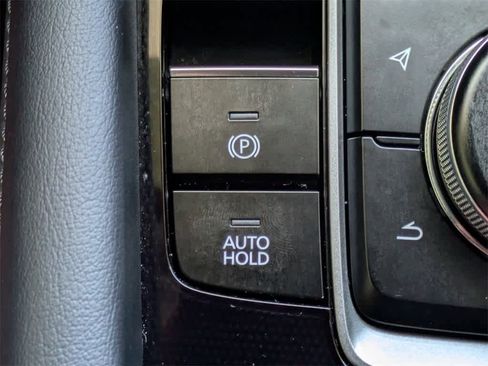 Used 2025 MAZDA MAZDA3 s image 23