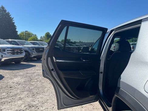Used 2026 GMC Terrain Elevation FWD image 28