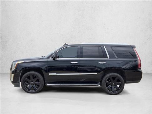 Used 2019 Cadillac Escalade Luxury AWD/4WD image 8