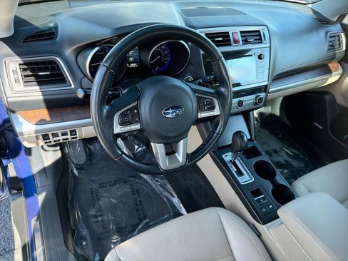 Used 2015 Subaru Outback 2.5i Limited image 10