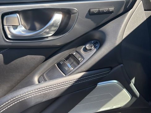 Used 2019 INFINITI Q60 3.0t Luxe w/ Essential Package image 11