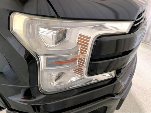 Used 2018 Ford F150 Lariat w/ Equipment Group 502A Luxury image 12