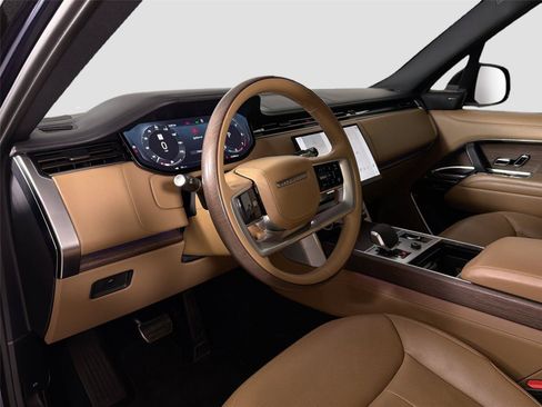 Certified 2023 Land Rover Range Rover SE AWD/4WD image 9