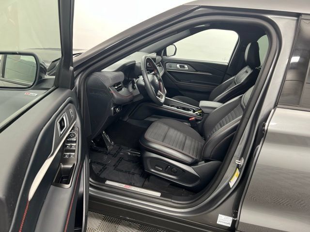 Used 2026 Ford Explorer ST-Line AWD/4WD image 9