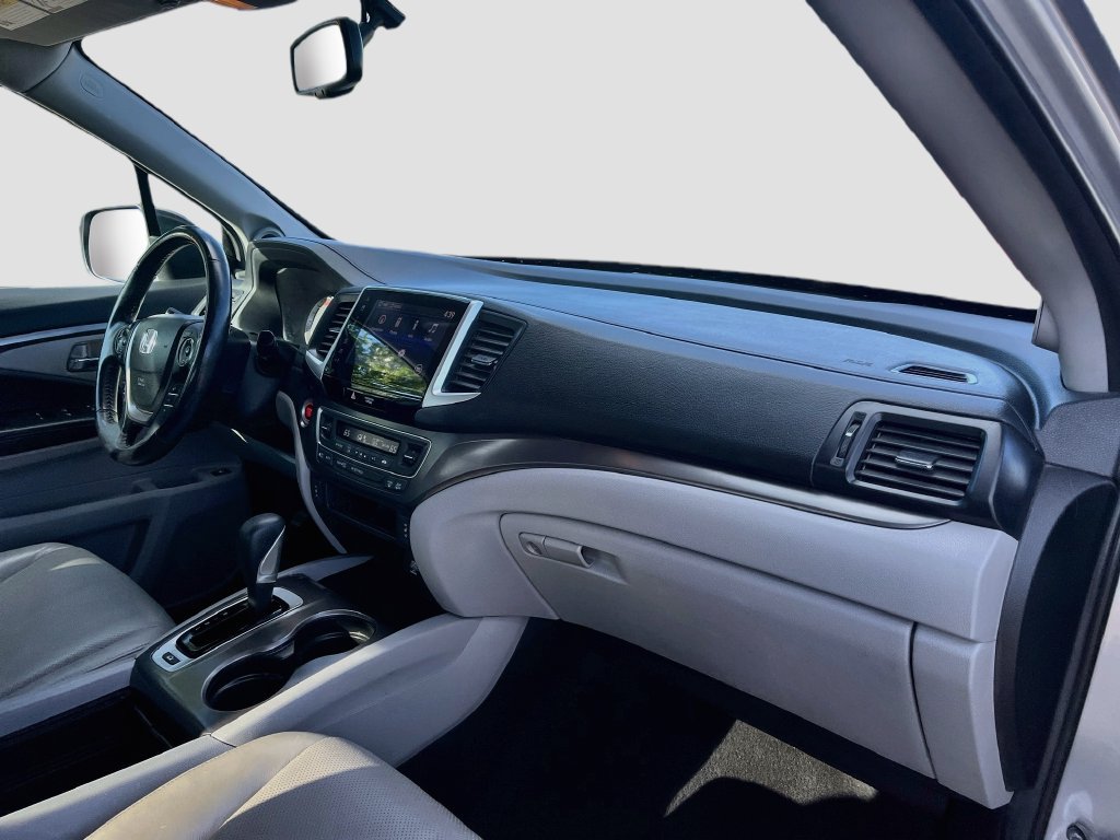 Used 2017 Honda Ridgeline RTL-T image 29