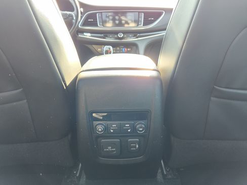 Used 2019 Buick Enclave Avenir w/ Avenir Technology Package image 14