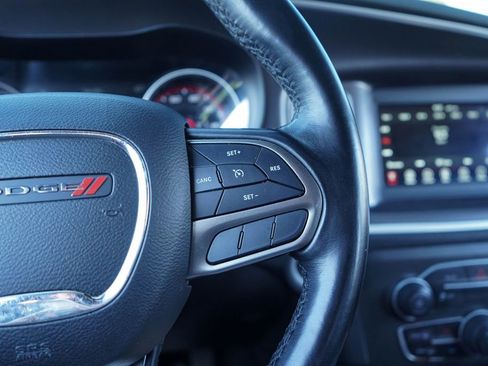 Used 2022 Dodge Charger SXT w/ Leather Interior Group RWD image 30