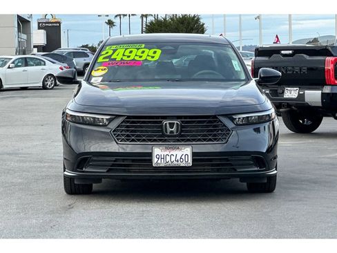 Used 2023 Honda Accord EX image 9