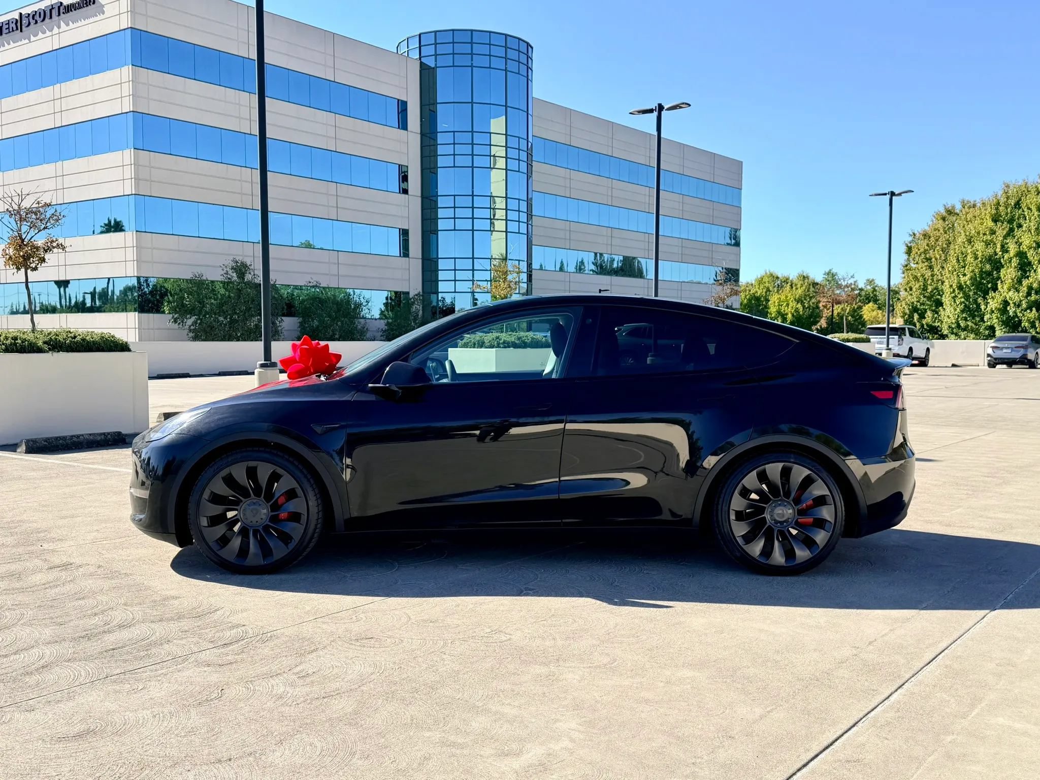 Used 2023 Tesla Model Y Long Range AWD/4WD image 15