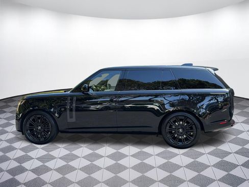 Used 2025 Land Rover Range Rover Long Wheelbase SE AWD/4WD image 2