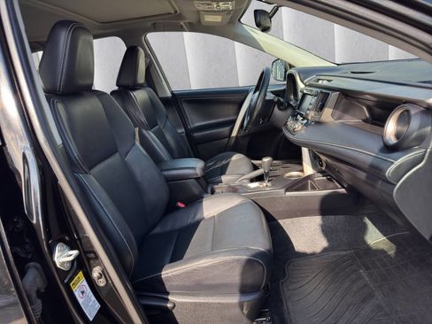 Used 2014 Toyota RAV4 Limited image 13