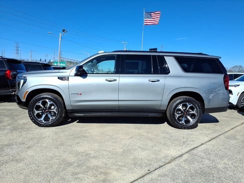 New 2026 GMC Yukon XL AT4 image 4
