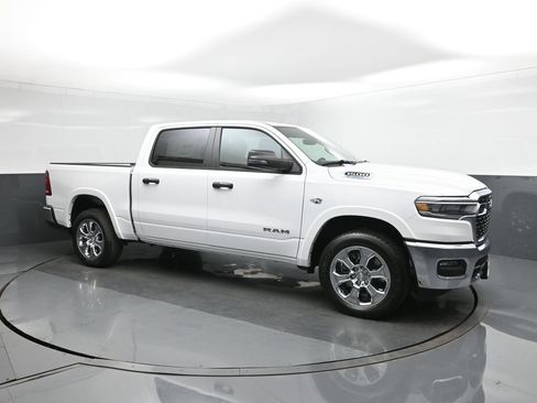 New 2026 RAM 1500 4x4 Crew Cab image 17