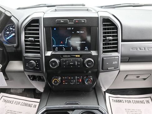 Used 2019 Ford F250 XLT w/ XLT Premium Package image 17