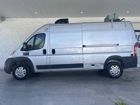 Used 2017 RAM ProMaster 2500 w/ Mopar Trailer Tow Group FWD image 7