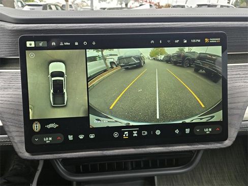 Used 2024 Rivian R1T Adventure image 11