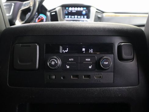 Used 2017 GMC Yukon Denali w/ Open Road Package image 25