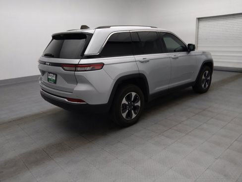 Used 2022 Jeep Grand Cherokee Limited 4xe w/ Luxury Tech Group II AWD/4WD image 10