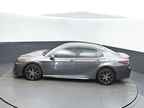 Used 2023 Toyota Camry SE image 33