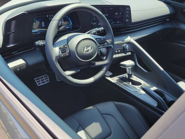 New 2026 Hyundai Elantra SEL Sport FWD image 5