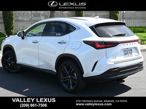 Used 2024 Lexus NX 450h+ AWD w/ Vision Package image 4
