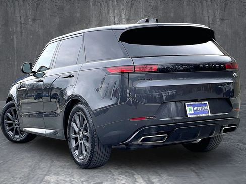 Used 2023 Land Rover Range Rover Sport SE Dynamic image 4