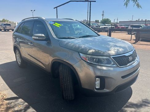 Used 2014 Kia Sorento LX FWD image 7
