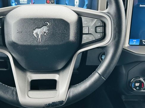 Used 2025 Ford Bronco Outer Banks AWD/4WD image 17