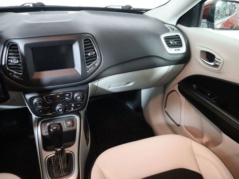 Used 2021 Jeep Compass Latitude w/ Driver Assistance Group image 37