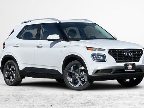 New 2026 Hyundai Venue SEL image 2