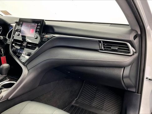 Used 2023 Toyota Camry LE image 16