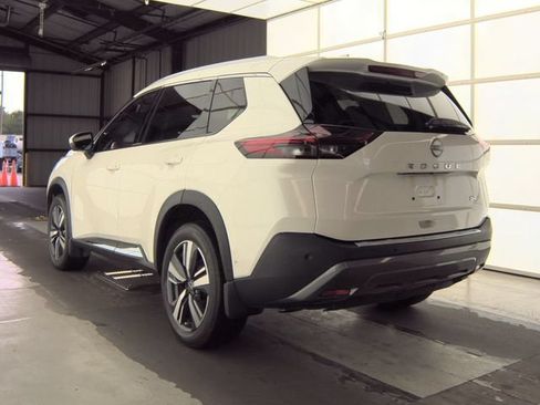 Used 2023 Nissan Rogue SL w/ SL Premium Package FWD image 3