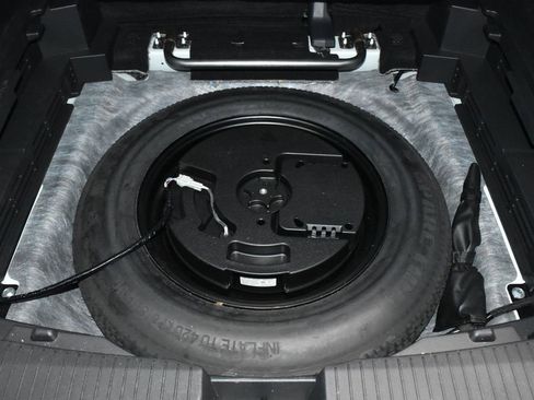 Certified 2023 Nissan Rogue SV image 27