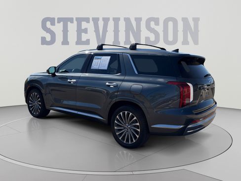 Used 2024 Hyundai Palisade Calligraphy AWD/4WD image 3