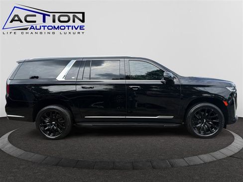 Used 2021 Cadillac Escalade ESV Premium Luxury AWD/4WD image 9