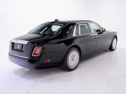 Certified 2023 Rolls-Royce Phantom Sedan w/ The Phantom Package image 5