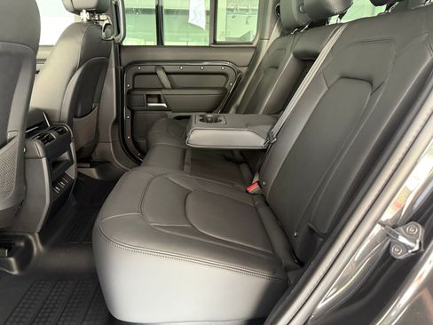 New 2026 Land Rover Defender 110 X-Dynamic SE AWD/4WD image 21