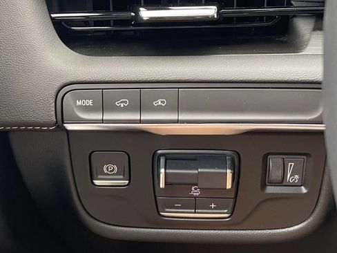 Used 2023 Cadillac Escalade Sport w/ Touring Package RWD image 27