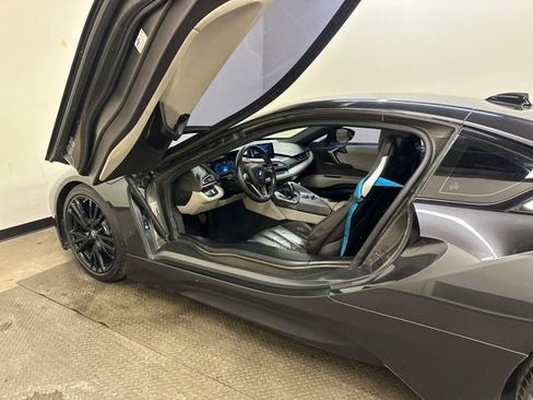 Used 2015 BMW i8 image 14