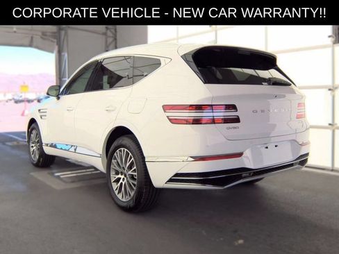 Used 2026 Genesis GV80 2.5T AWD/4WD image 3