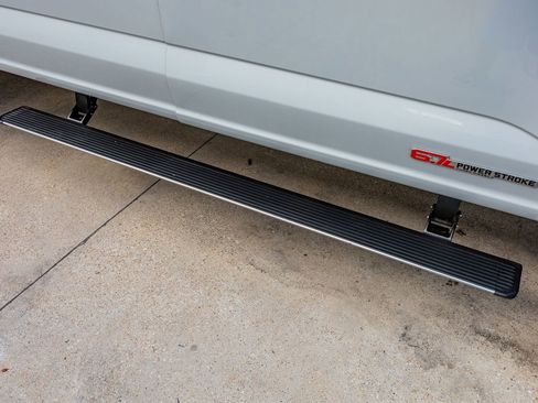 Used 2025 Ford F450 Platinum w/ FX4 Off-Road Package AWD/4WD image 12